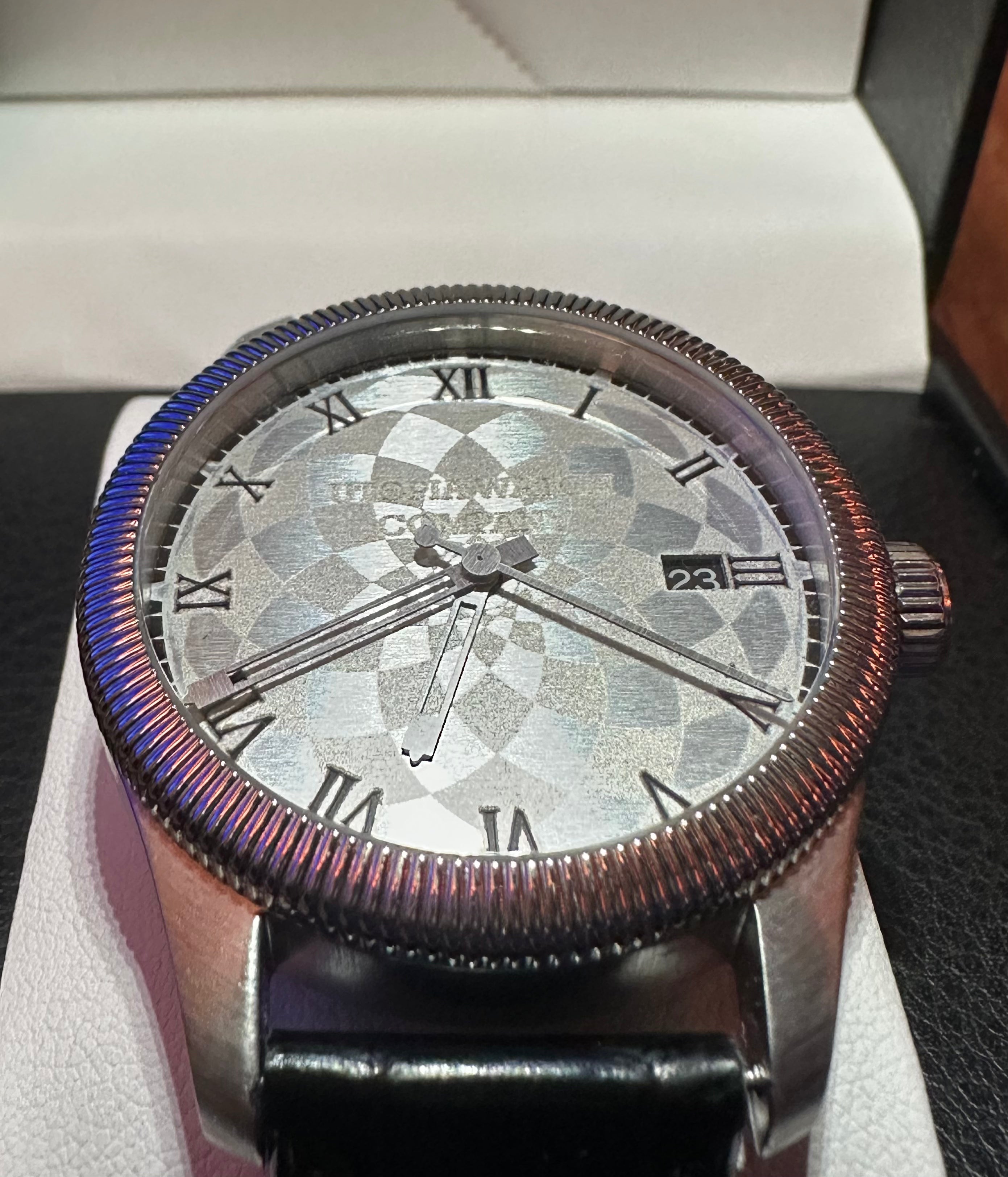 Illusion Watch | 1 of 1